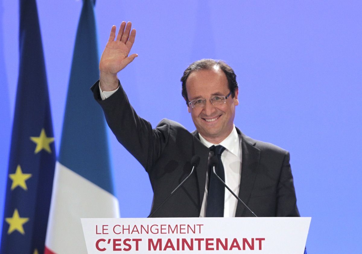 Felmérés: Hollande nyeri a francia elnokvalasztast