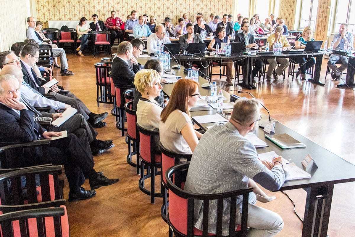 Újraindult a cirkusz a Budai Nagy Antal Gimnázium igazgatója miatt