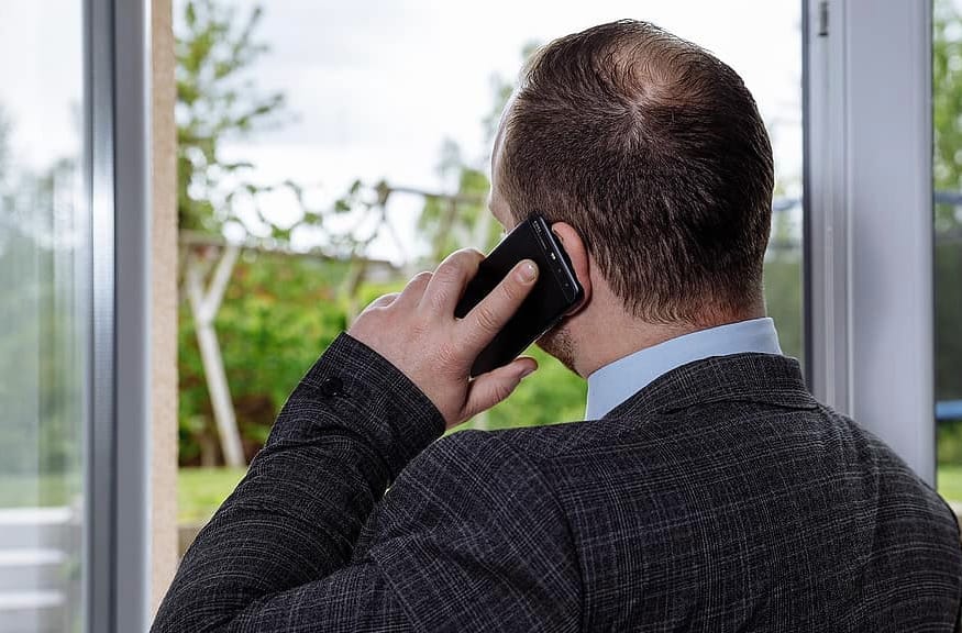 Telefonon keresztül próbálják lehúzni az OTP-ügyfeleket