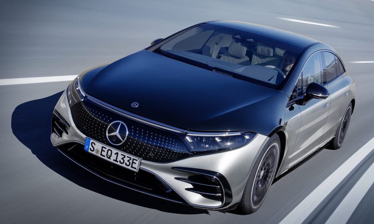 5,8 millió forintos fényezéssel is kérhető a Mercedes villanyautója