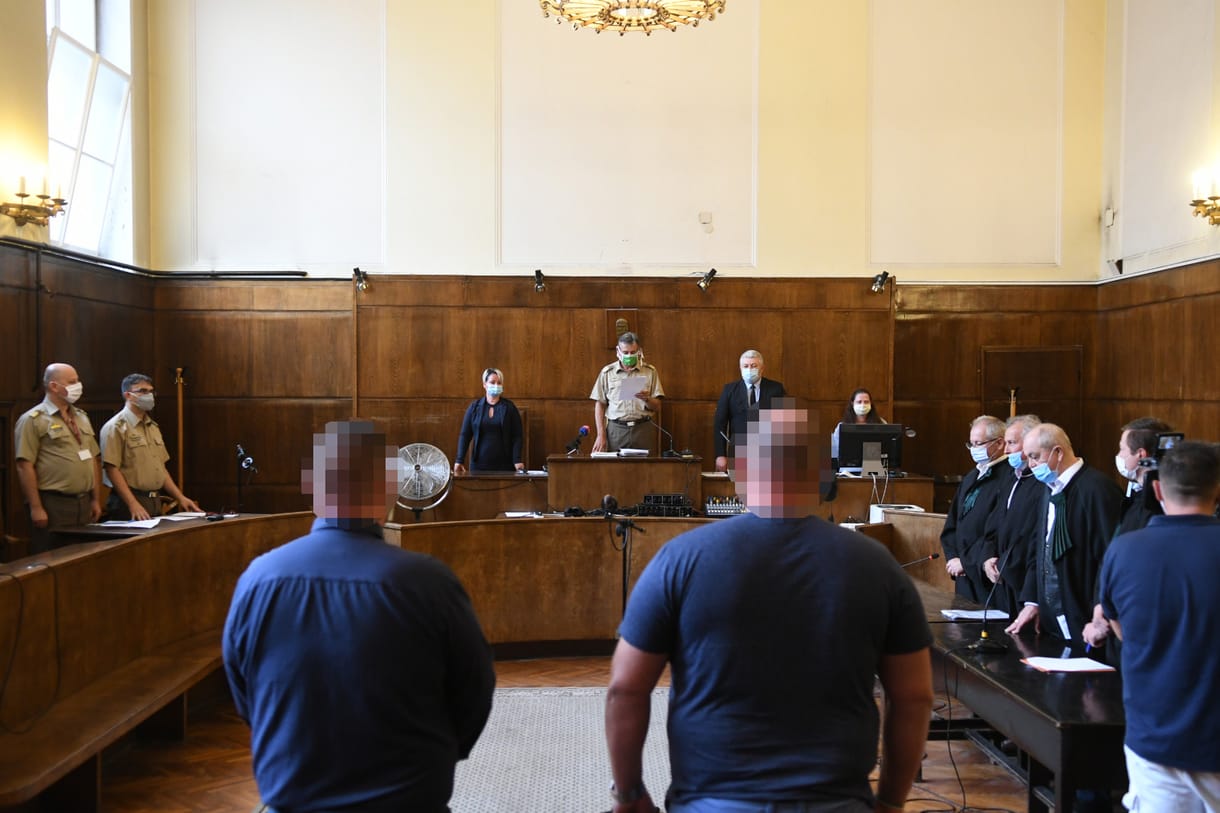 A Vizoviczki-ügy rendőr vádlottjai háromszor annyit is kaphatnak, mint a volt diszkópápa