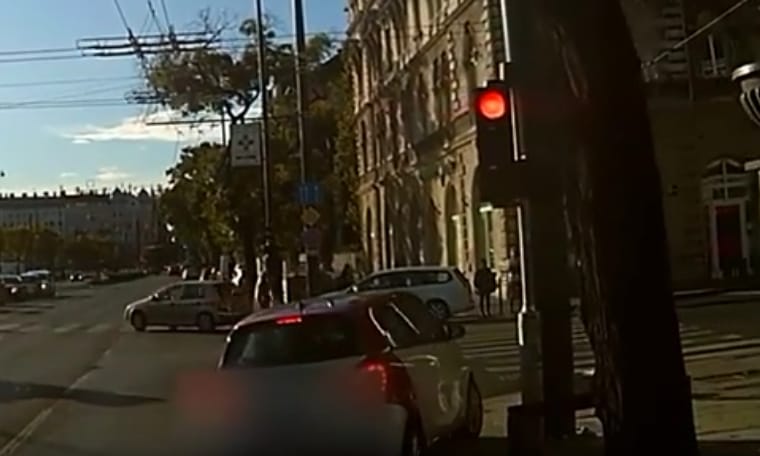 A nap videója: a Dózsa György út nem látott még ilyen kanyarodást