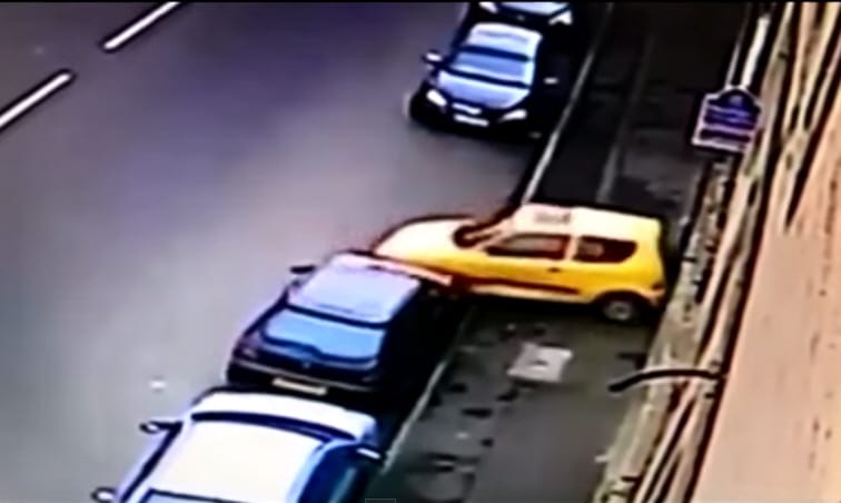Megvan a skótok legbénább autósa, aki még bunkó is – videó