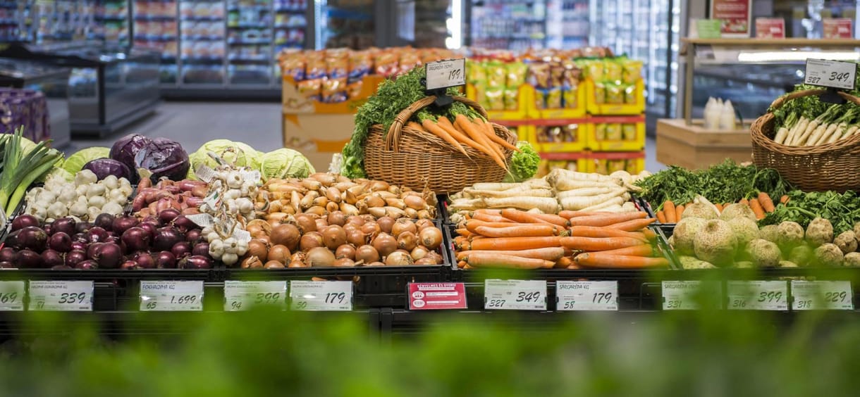Rég nem látott drágulással jön a karácsony – itt a hvg.hu bolttesztje