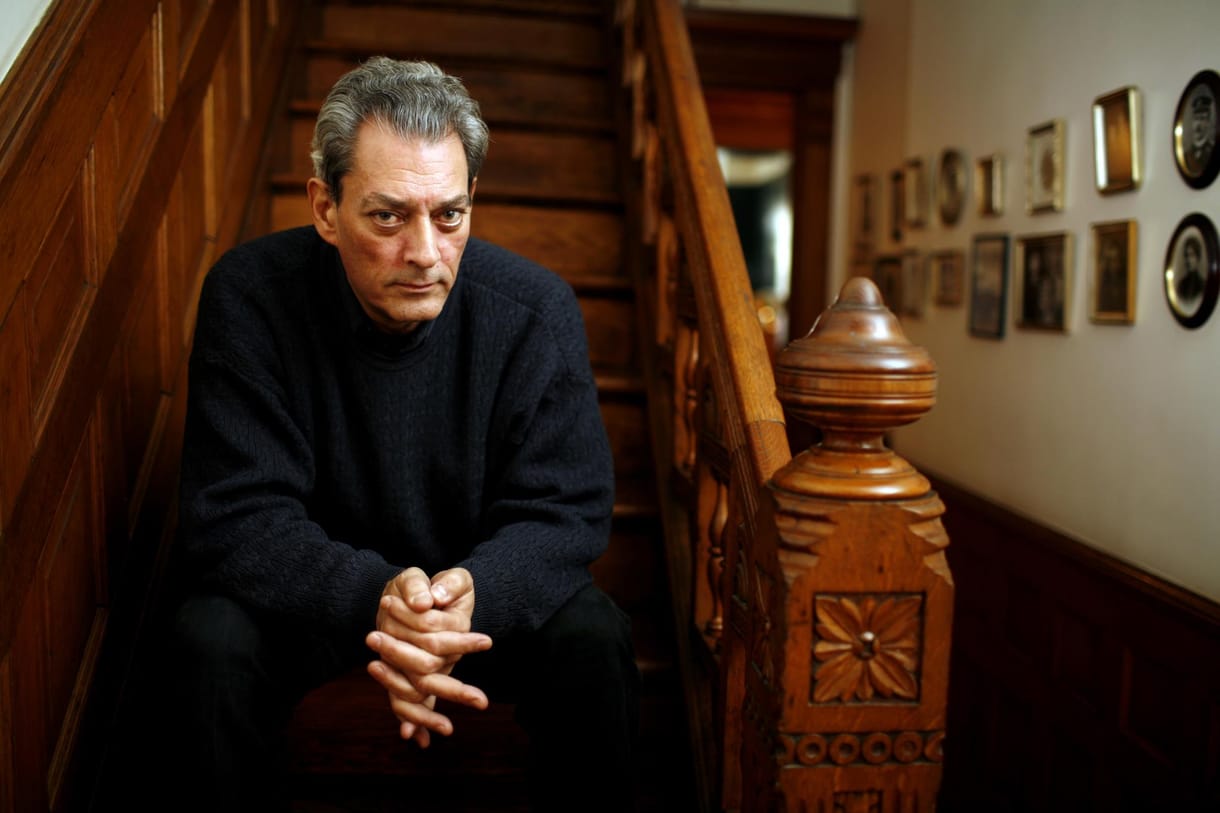 A kortárs amerikai irodalom egyik védőszentje álmodni és repülni tanítja olvasóit – in memoriam Paul Auster