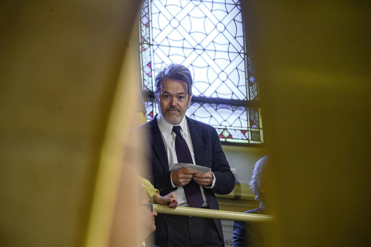 Habony Árpád ügyvédjével erősít a spanyol vonatgyárra is pályázó társaság