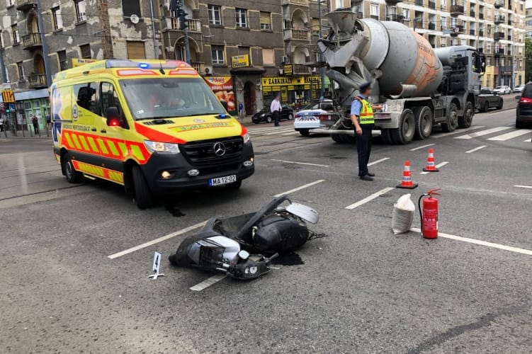 Meghalt egy motoros Újbudán