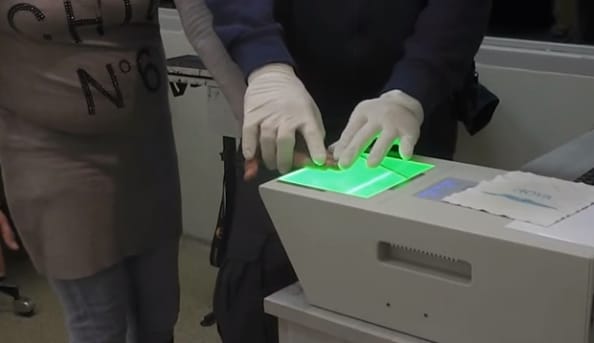 12 év után fogtak el egy csecsemőgyilkos anyát (videóval)