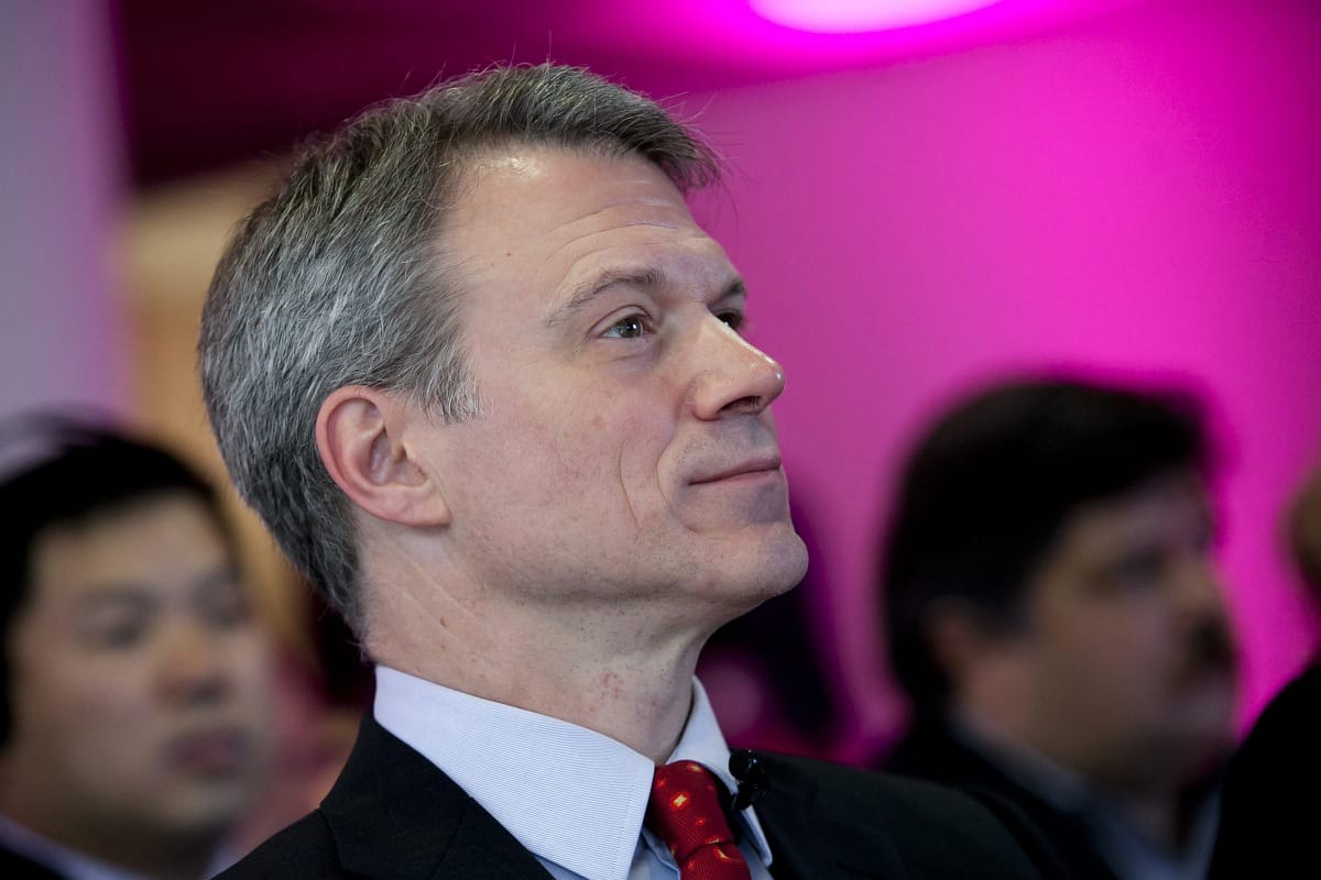 Személyesen is elköszönt az Origo dolgozóitól a Telekom vezére