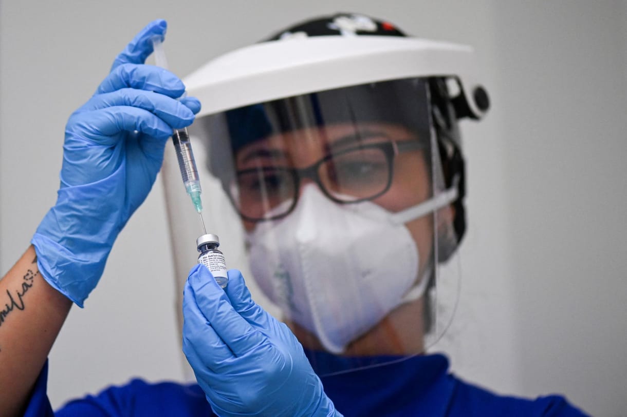 Közel kétmillió adag Pfizer-BioNTech vakcina érkezett már Magyarországra