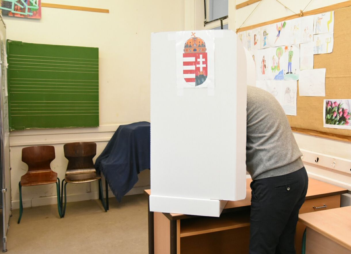 Heteken belül érkeznek a választási értesítők, 7,8 millióan szavazhatnak júniusban