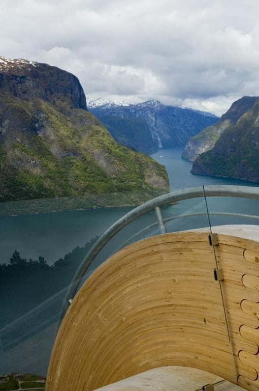 Norvég kilátó: lenyűgöző séta a fjord felett