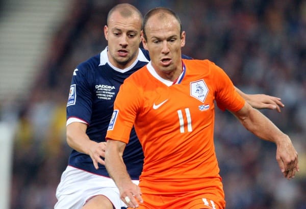 Robben csatlakozott a hollandokhoz