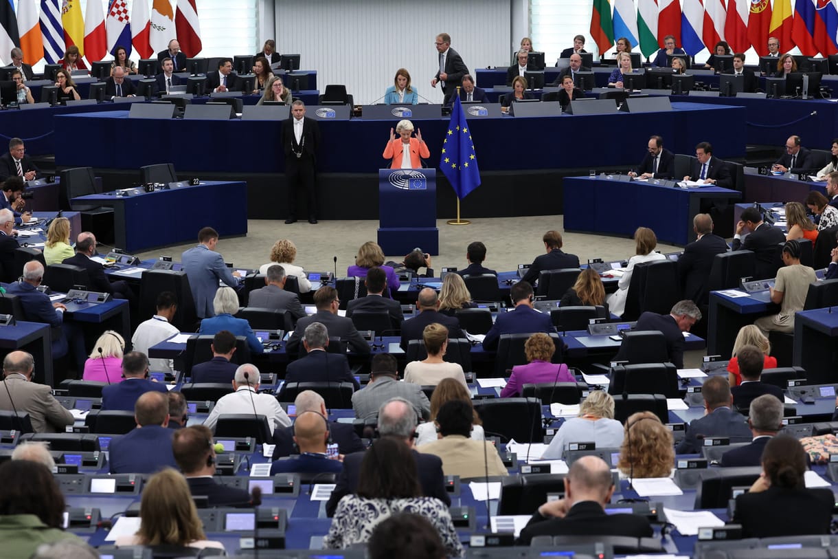 Hiába a magyar kormány ellenállása, az EP emelte a tétet: a tervezettnél 10 milliárd euróval többet kérnek a tagállamoktól