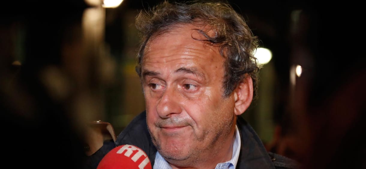 Emmanuel Macron is érintett lehet Michel Platini korrupciós botrányában
