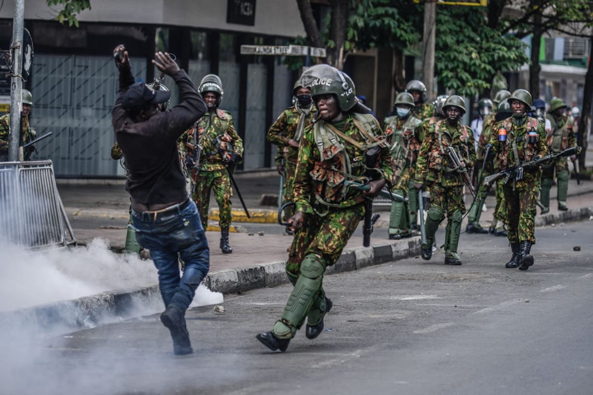 Legalább tizenhatan meghaltak a kenyai kormányellenes tüntetéseken