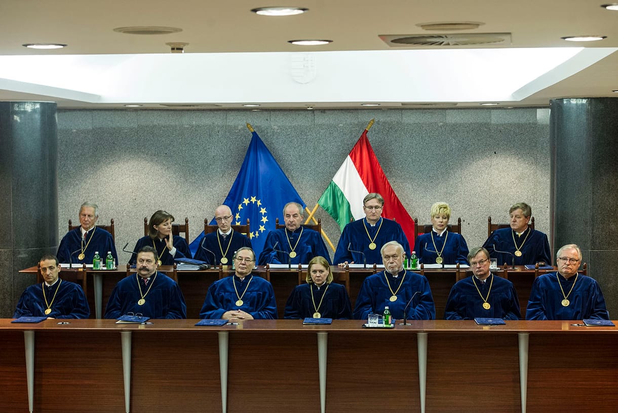 Ab: Rendben van a Taigetosz-törvény, mégis mulasztást követett el az Országgyűlés