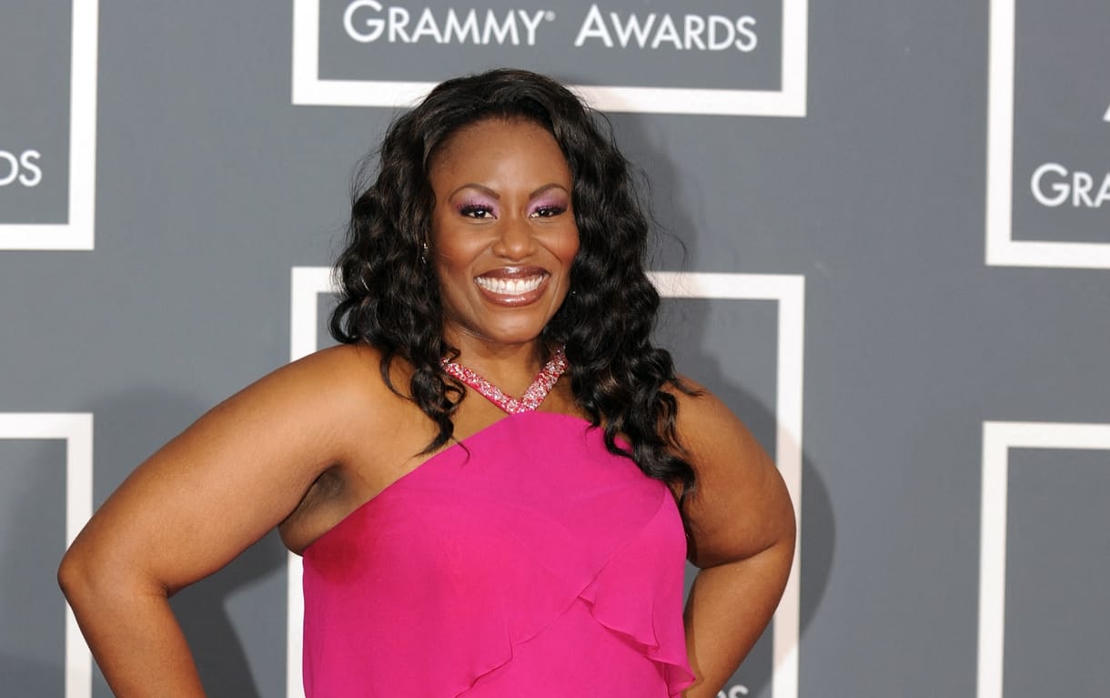 Holtan találták otthonában a Grammy-díjas gospel-énekesnőt