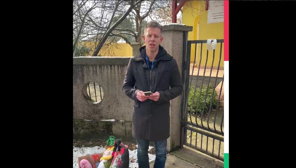 Magyar Péter szerint fotói egyértelművé teszik a gyermekvédelmi otthonokból való kitiltásának valódi okát