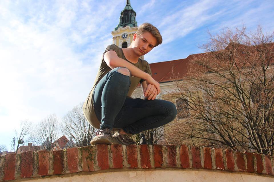 Meghalt egy fiatal magyar vlogger