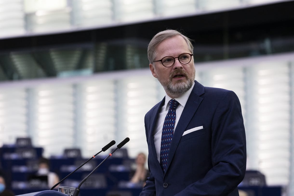 Másodszor sem sikerült Babiséknak a kormánybuktatás