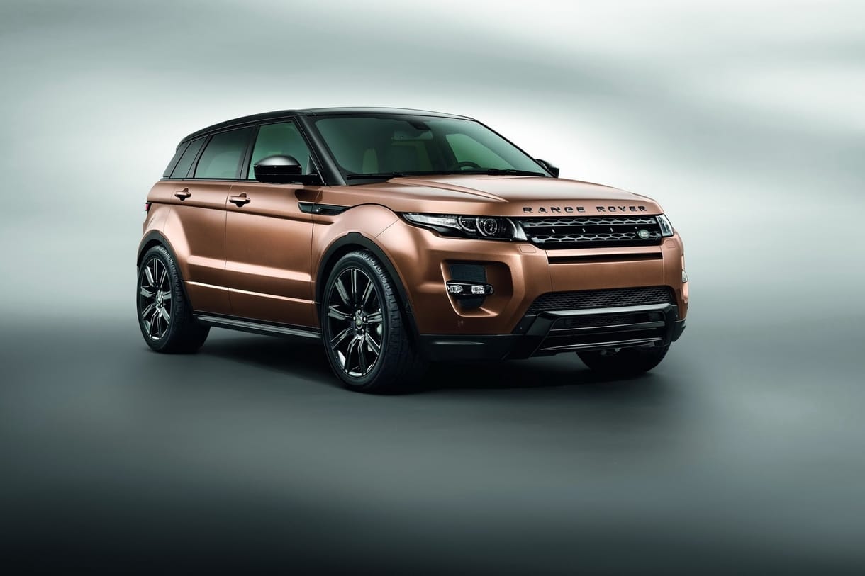 Kilencgangos lesz a Range Rover divatterepjárója