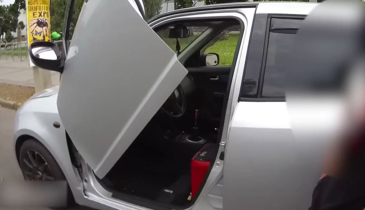 Lamborghini-ajtós Suzukit fogtak a rendőrök Debrecennél, de nem értékelték – videó