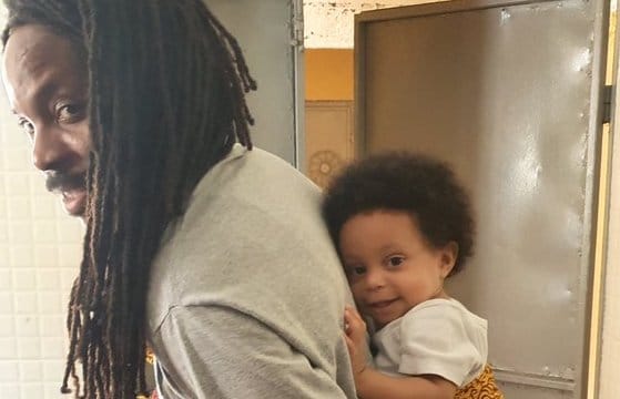 A gendernormákat felrúgva jelentkezett be a Zoomon egy afrikai miniszter