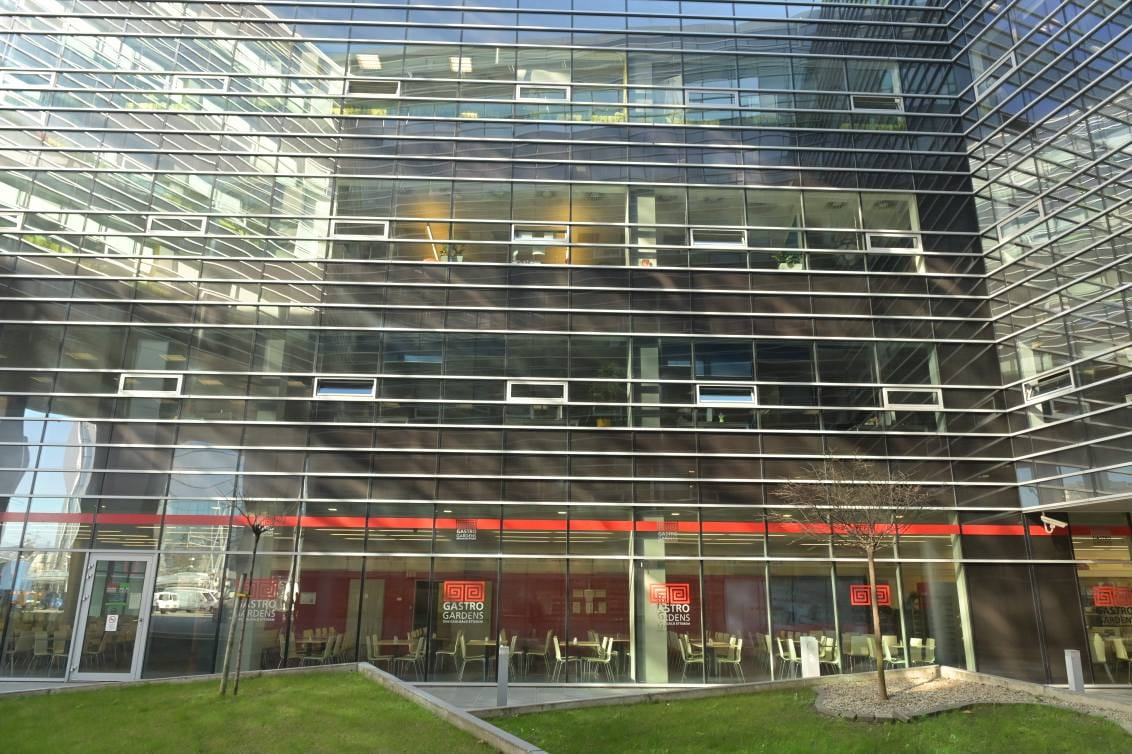 Kiürítik a UPC székházát, mert koronavírusos az egyik dolgozó