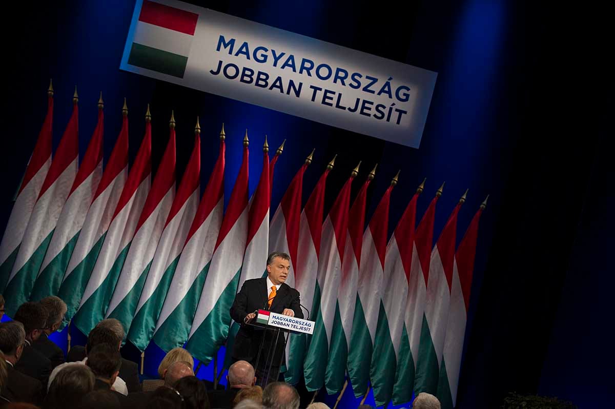Mit tenne Orbán Viktor saját rendszere ellen?