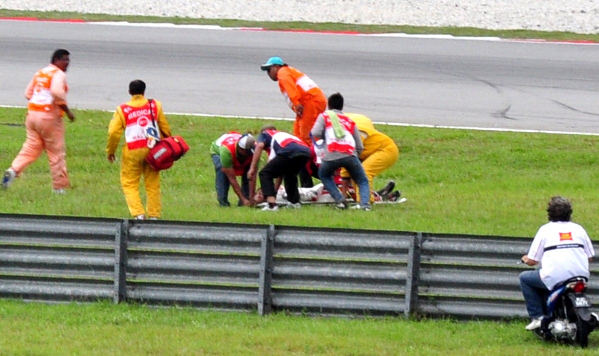 Meghalt Marco Simoncelli motorversenyző