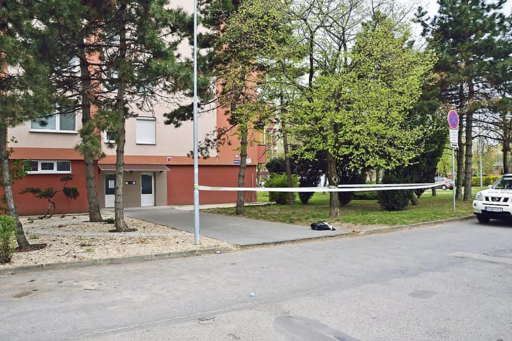 Belehalt sérüléseibe a savval leöntött érsekújvári nő