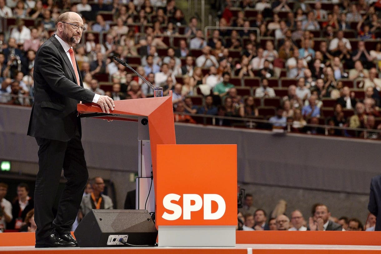Martin Schulz megint nekirontott Merkelnek