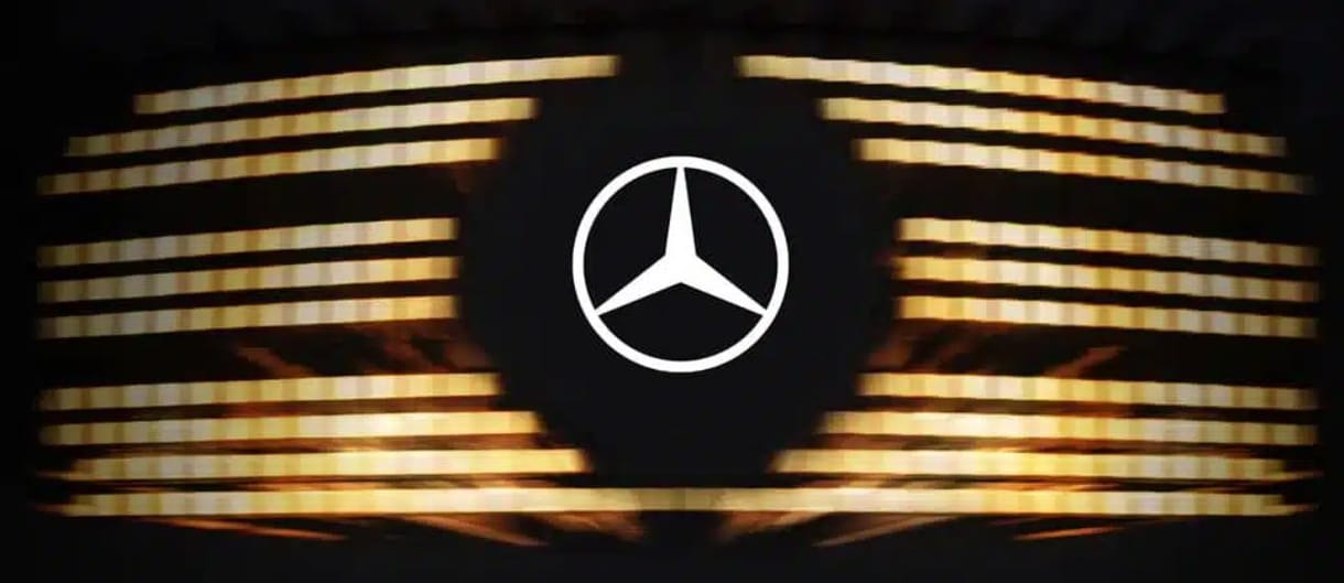 Rekordtempó a Mercedesnél: 18 újdonságot dobnak piacra jövőre