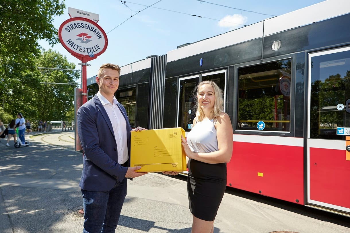 A buszok és villamosok utasaival szállíttatnák a neten rendelt csomagokat Bécsben