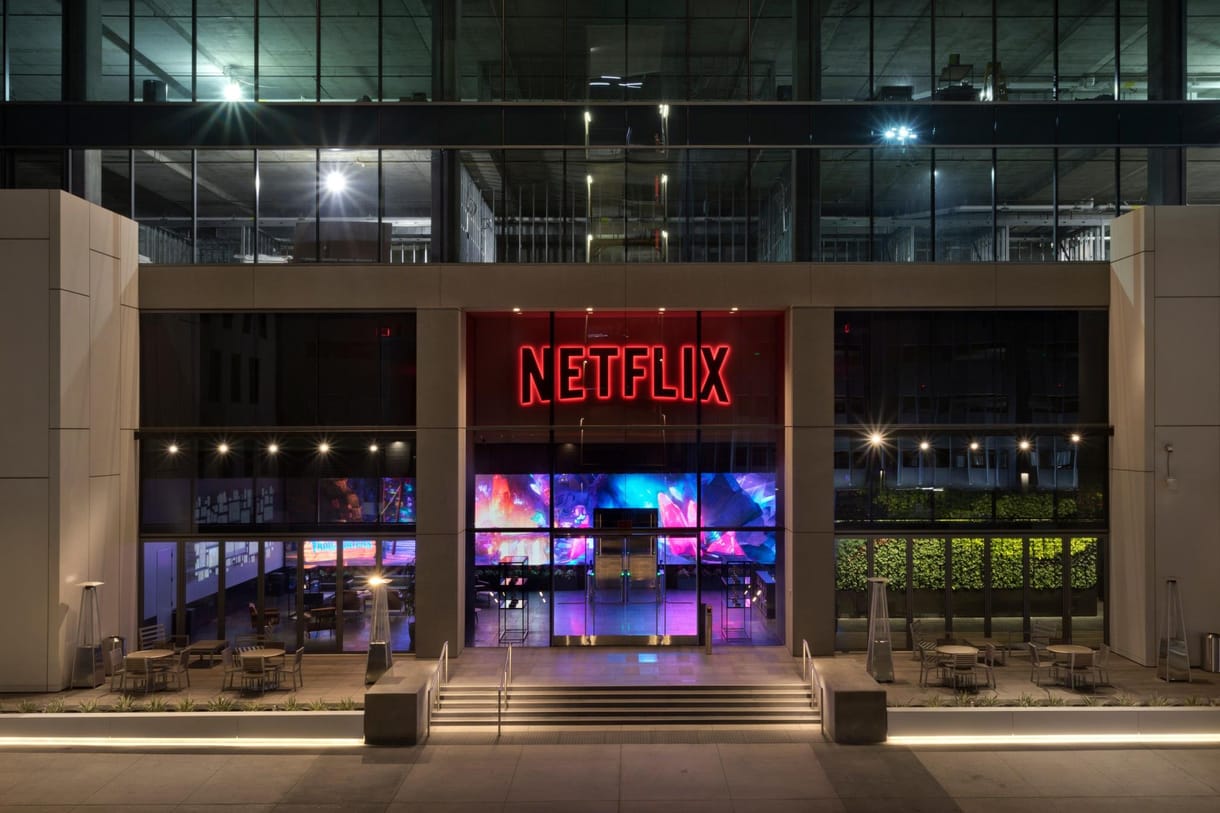 Jön a Netflix büntetése, fizetnie kell, aki megosztja a jelszavát