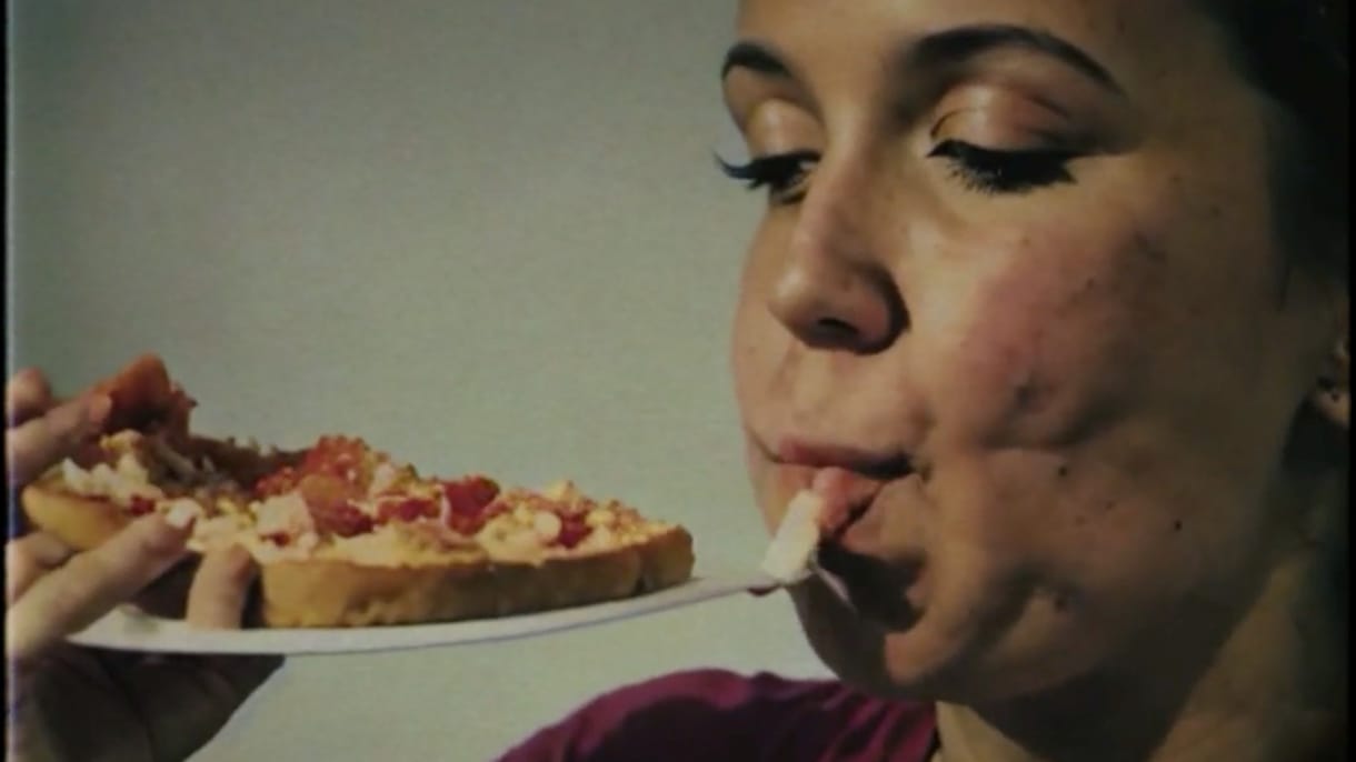Pizzareklámot csináltattak a mesterséges intelligenciával, az eredmény kicsit hátborzongató lett