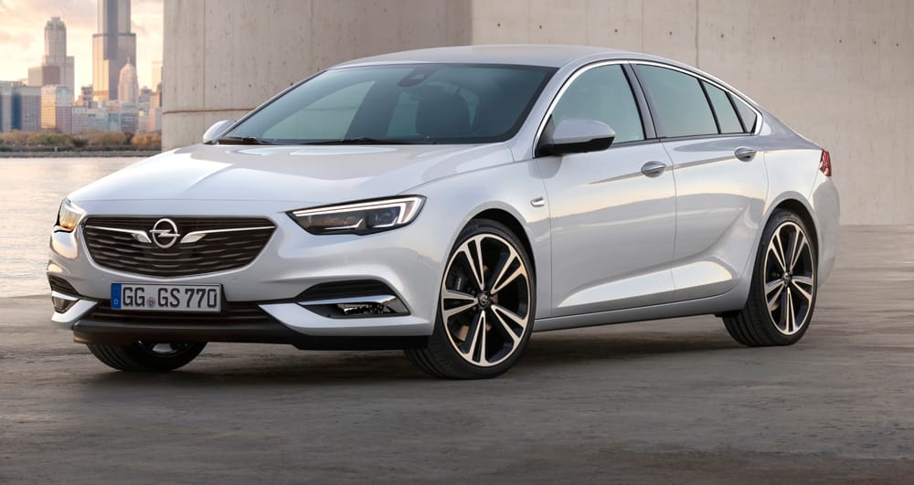 Akkor hivatalosan is itt az új Opel Insignia - képek
