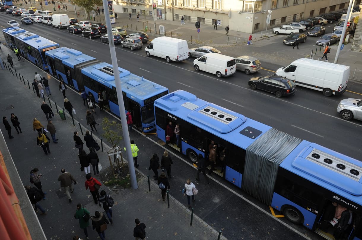 Közlekedési kormánybiztost irányított a kormány Tarlós fölé