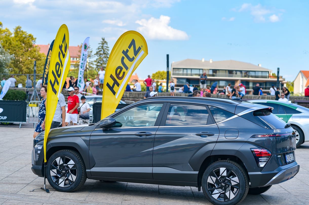 Harminc év a volán mögött – így lett a Hertz magyarországi partnere a mobilitási kultúra formálója