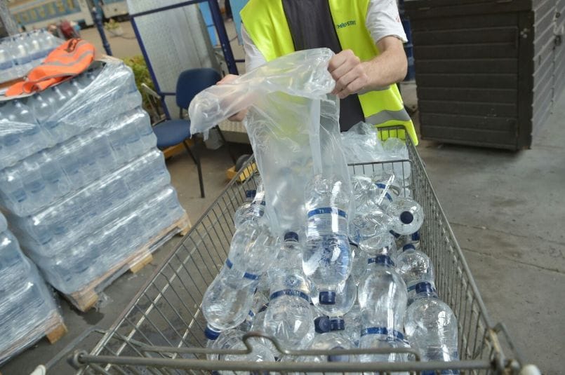Akkora a hőség, hogy a MÁV és a Volánbusz is különleges intézkedést vezet be