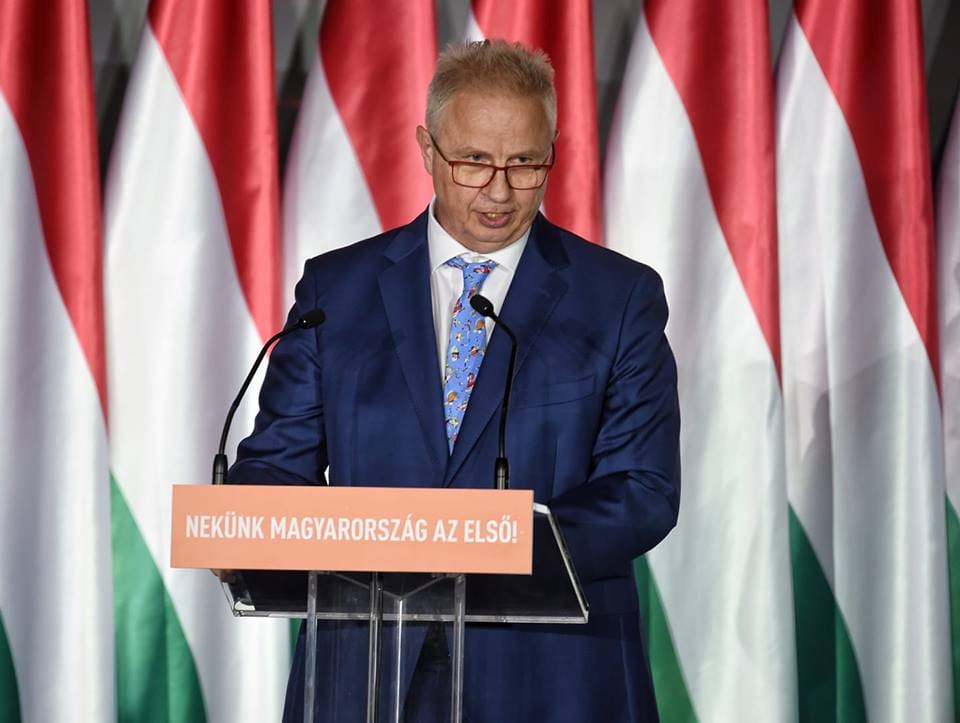 A távozó igazságügyi miniszter a bizalmasára hagyja a közigazgatási bíróságok ügyét