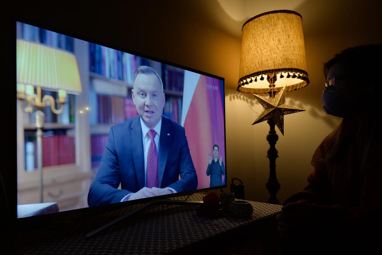 Már ezreket fertőzött meg a koronavírus Csehországban és Lengyelországban