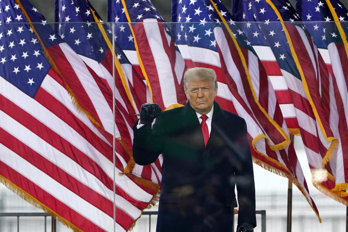 Donald Trump meghackelte a szavakat – és ezzel a valóságot