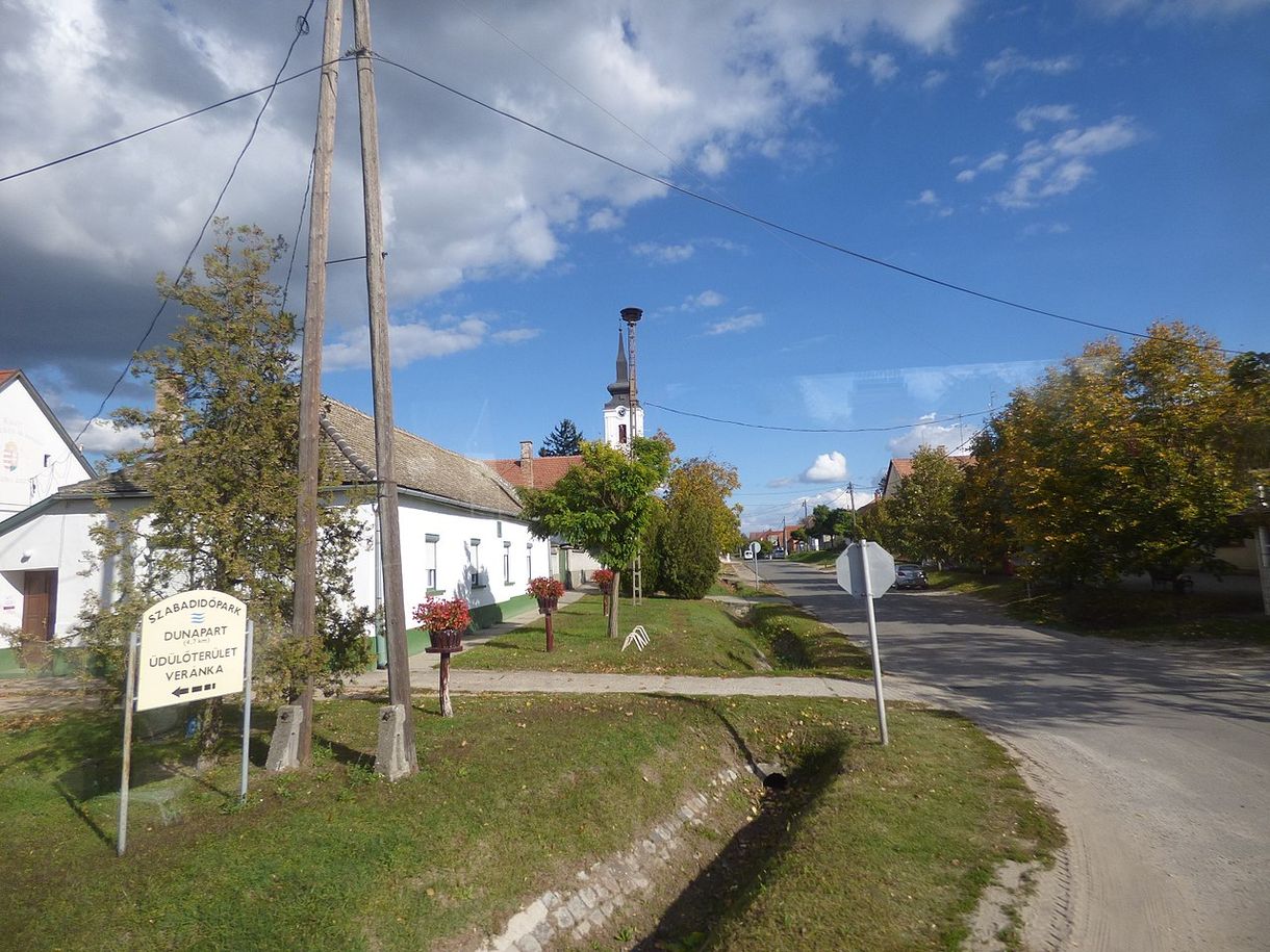 Tucatnyi gyerek szeme láttára támadt volt élettársára egy mélykúti férfi