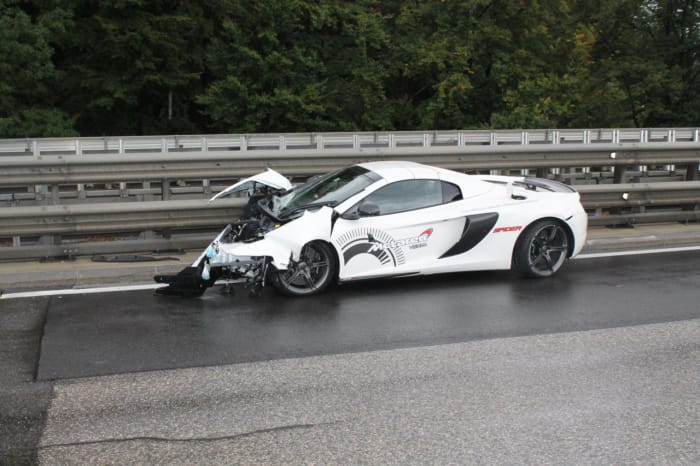 Ausztriában tört valaki össze egy 80 milliós vadiúj McLaren 650S Spidert