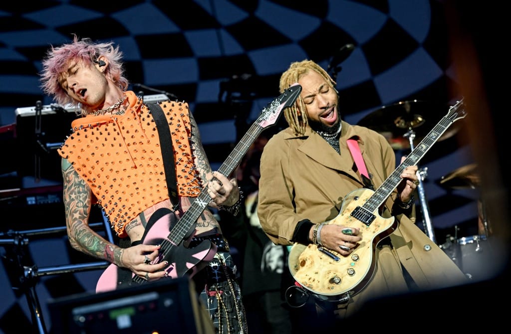 Jön Machine Gun Kelly Budapestre