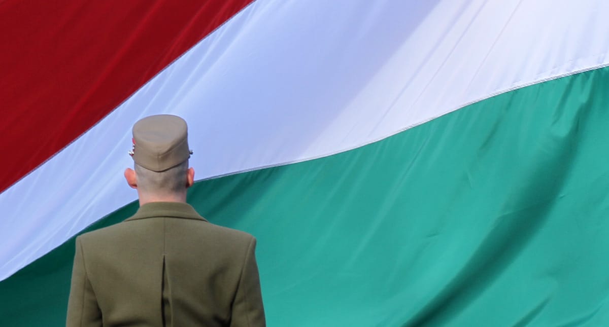 Betörtek a Bank Centerbe a tüntetők - percről percre