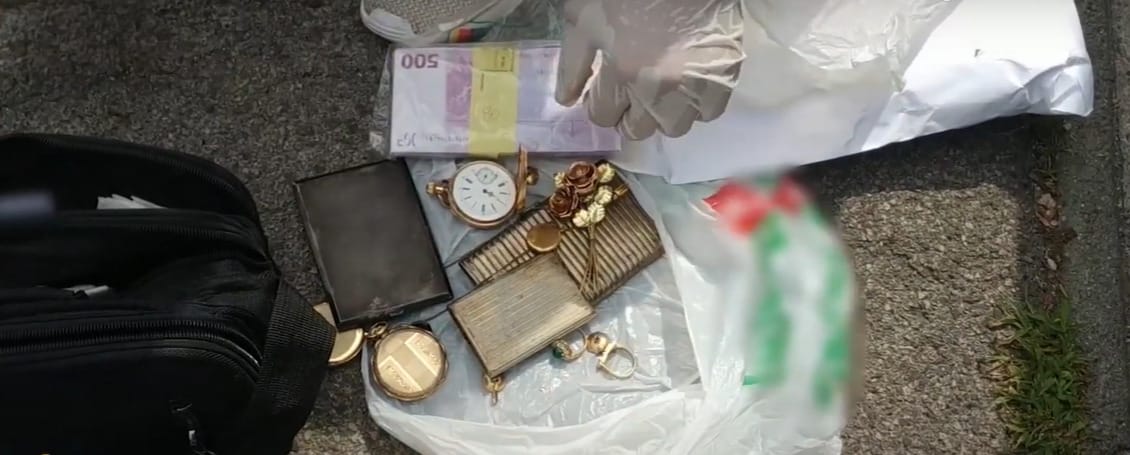 Húszmillió forintot csaltak ki egy idős nőtől, a rendőrség elkapta az egyik elkövetőt