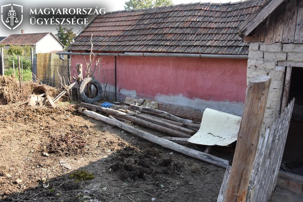Fakaróval támadt szomszédjára és a jegyzőre, börtönbe kerülhet az akasztói nő